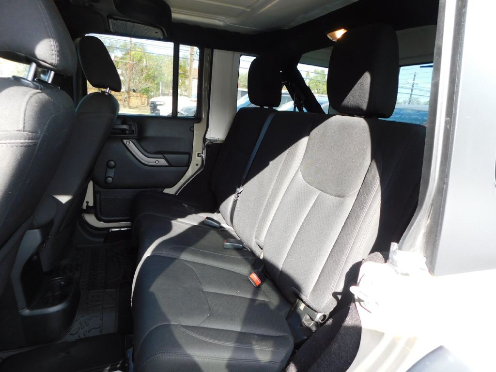 2017 Jeep Wrangler Unlimited Image 22
