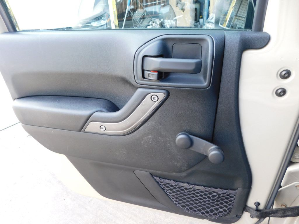 2017 Jeep Wrangler Unlimited Image 26