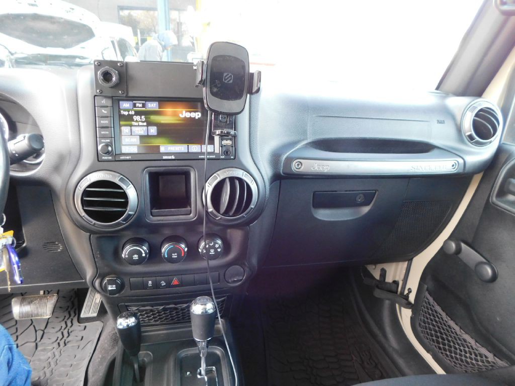 2017 Jeep Wrangler Unlimited Image 28