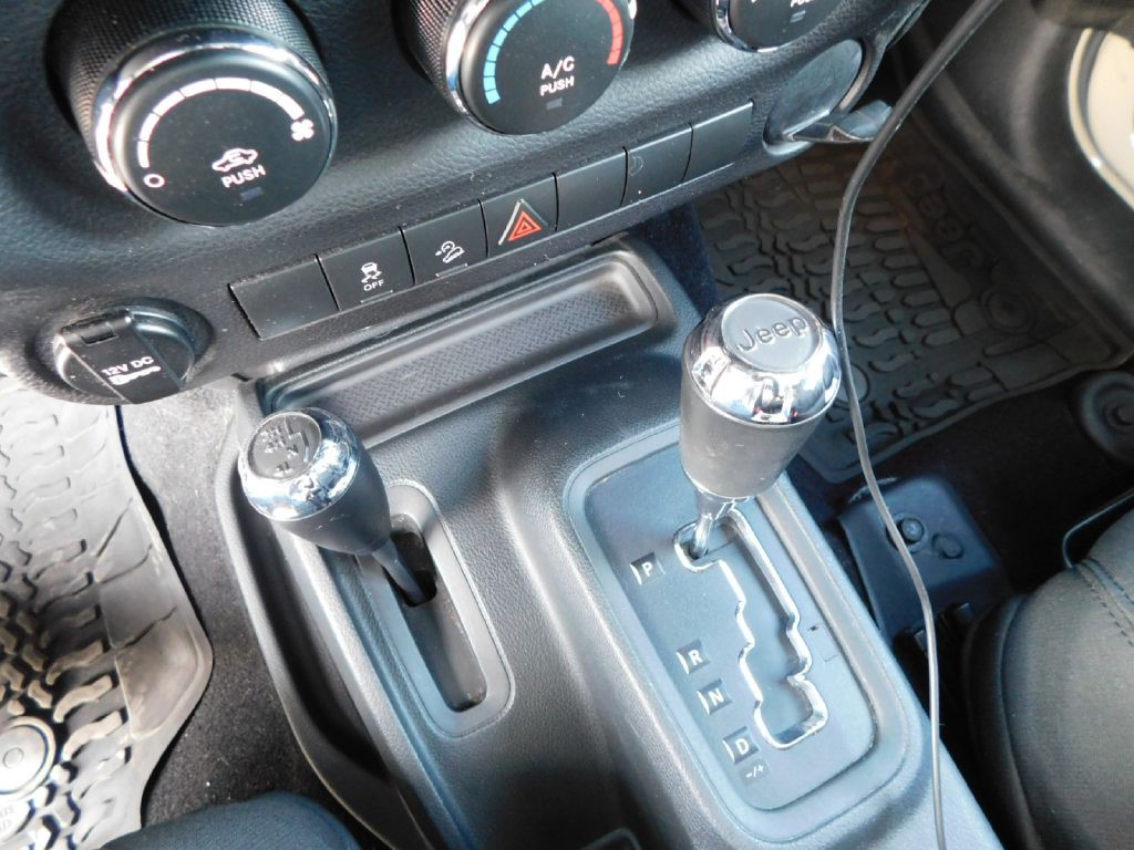 2017 Jeep Wrangler Unlimited Image 29