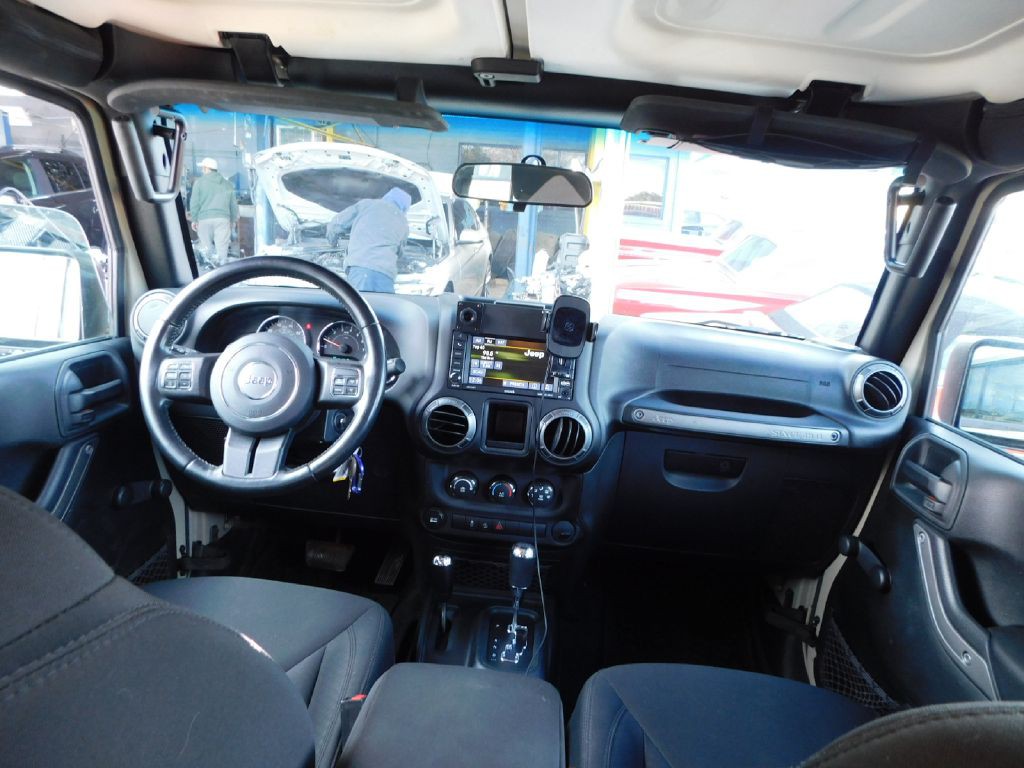 2017 Jeep Wrangler Unlimited Image 33