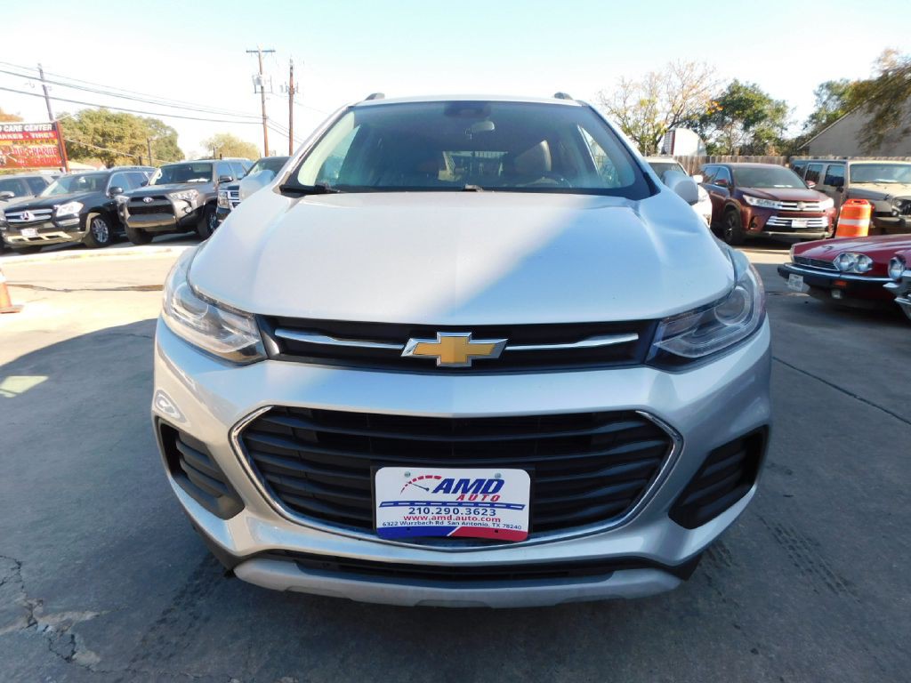 2021 Chevrolet Trax Image 2