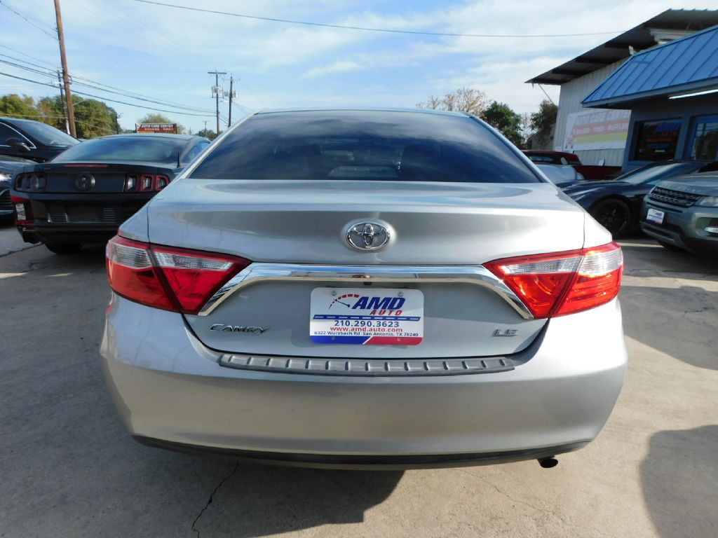 2016 Toyota Camry Image 6