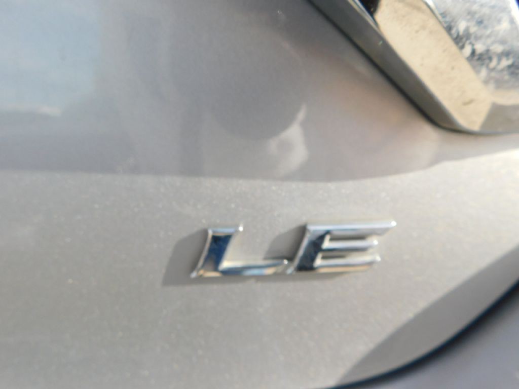 2016 Toyota Camry Image 11