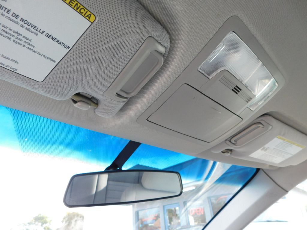 2016 Toyota Camry Image 35