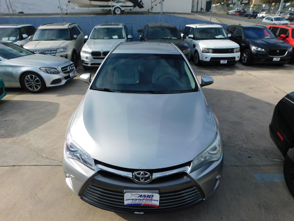 2016 Toyota Camry Image 45