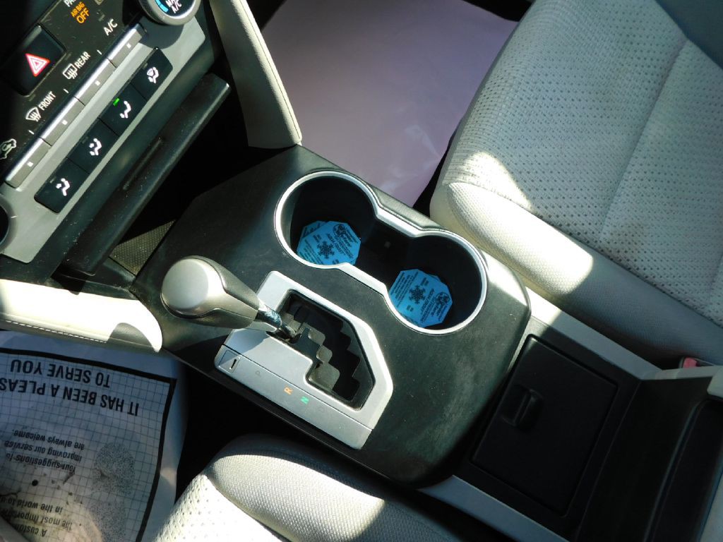2012 Toyota Camry Image 31