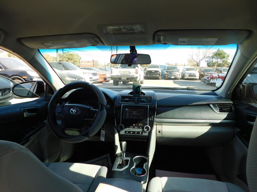 2012 Toyota Camry Image 36