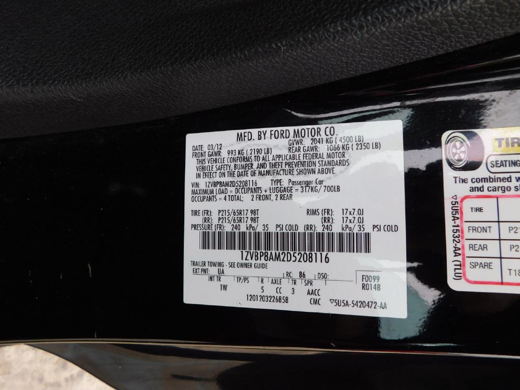 2013 Ford Mustang Image 12