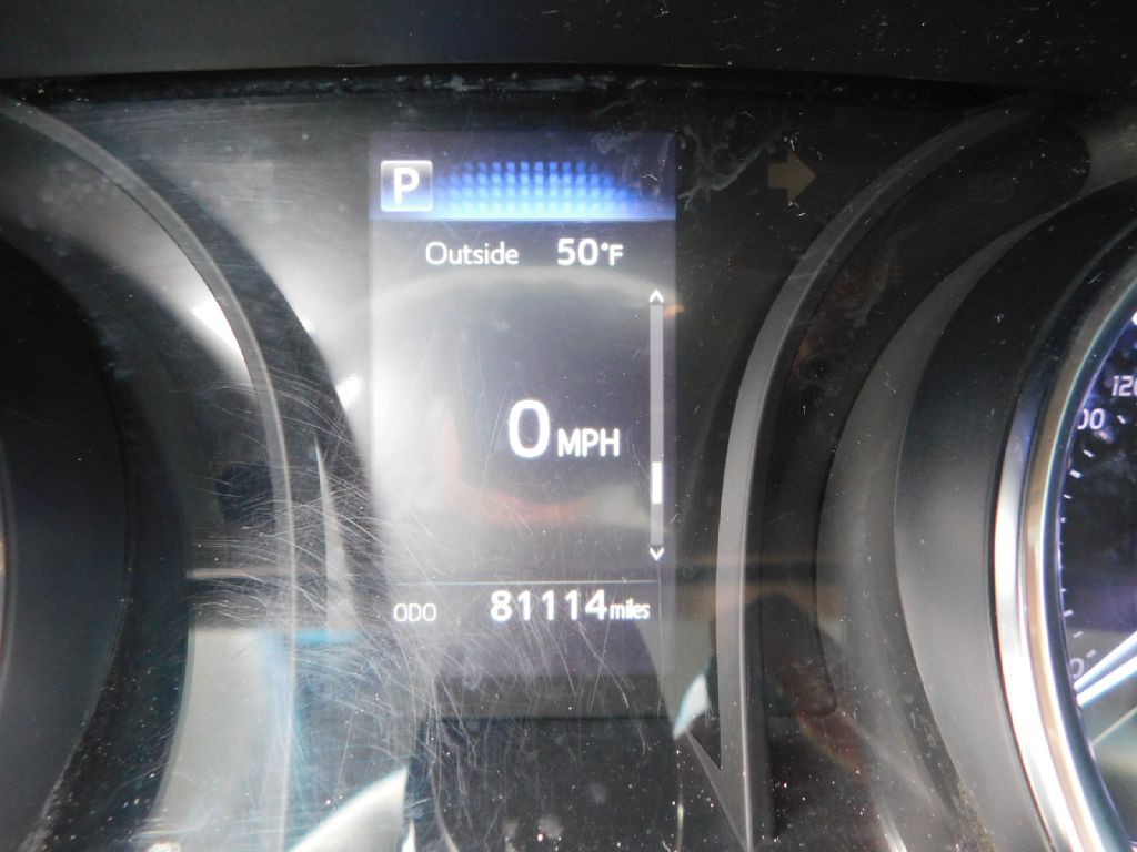 2018 Toyota Camry Image 20