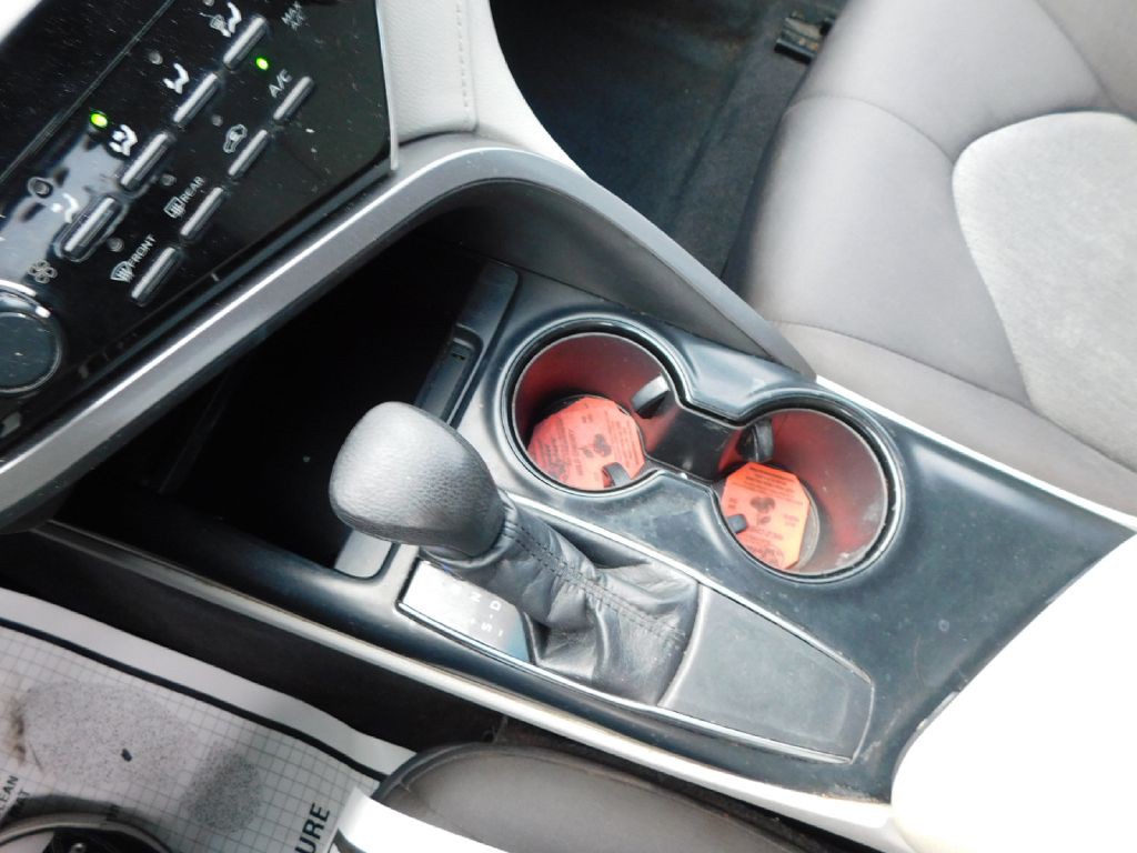 2018 Toyota Camry Image 29