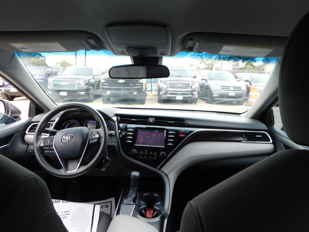 2018 Toyota Camry Image 34