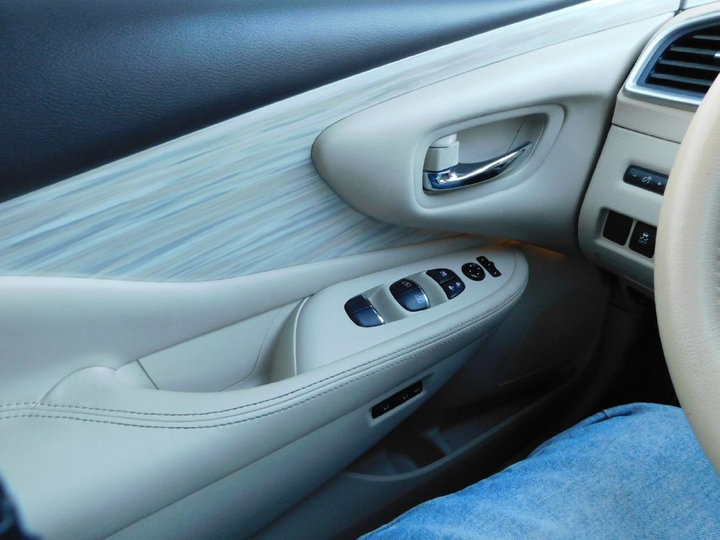 2016 Nissan Murano Image 23