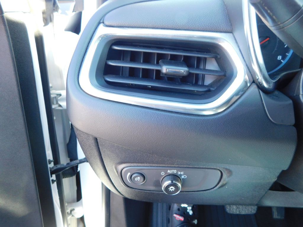 2018 Chevrolet Equinox Image 33