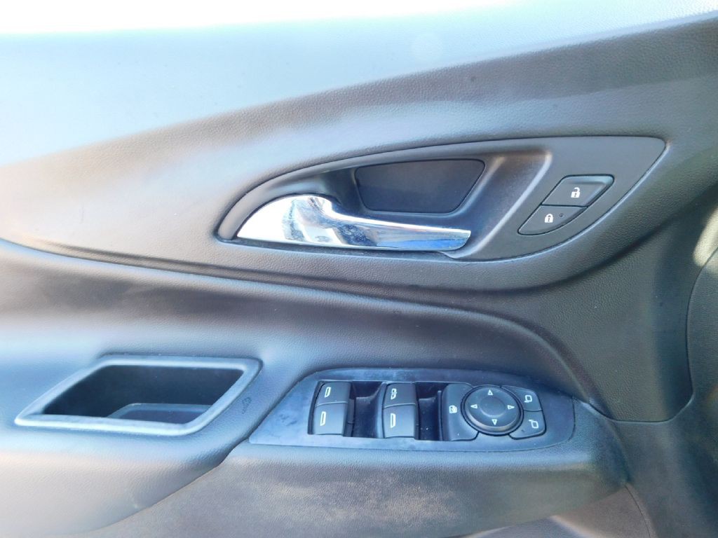 2018 Chevrolet Equinox Image 34