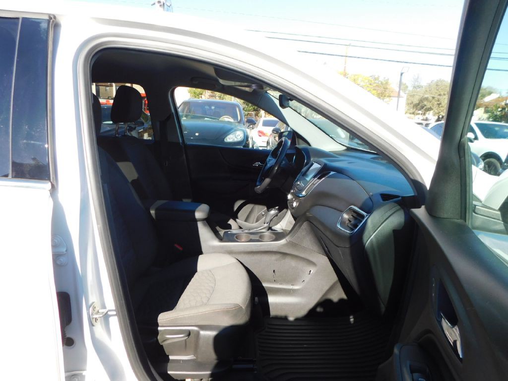 2018 Chevrolet Equinox Image 52