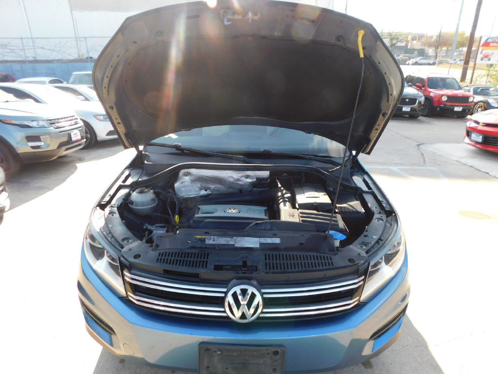 2017 Volkswagen Tiguan Image 11