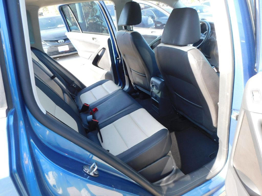 2017 Volkswagen Tiguan Image 21