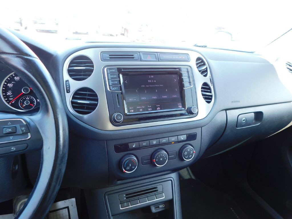 2017 Volkswagen Tiguan Image 26