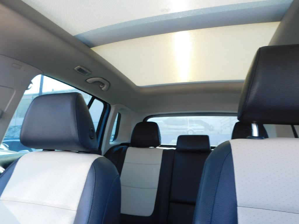 2017 Volkswagen Tiguan Image 30