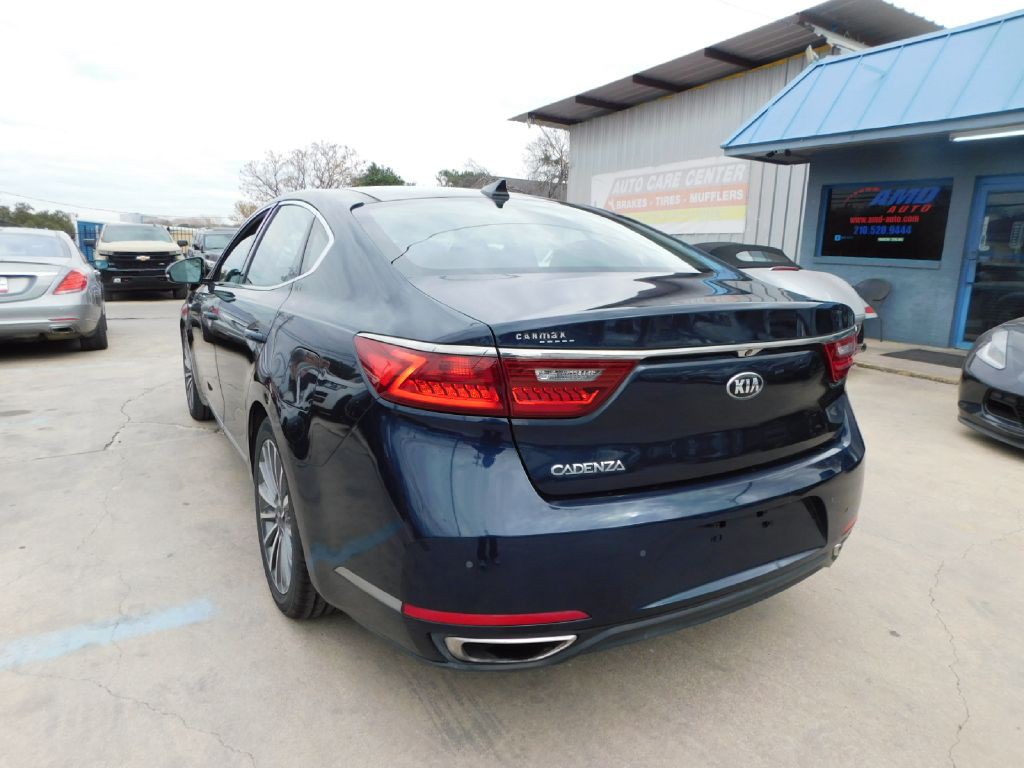 2017 Kia Cadenza Image 5