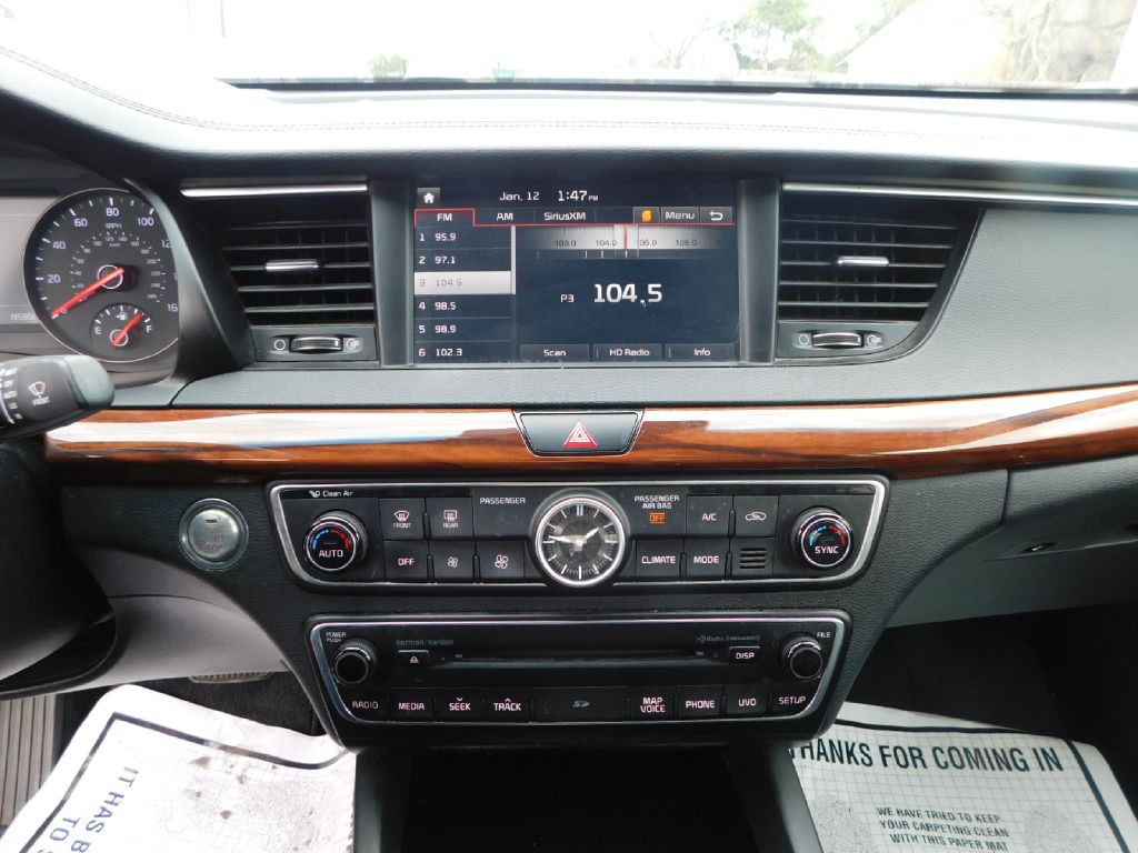 2017 Kia Cadenza Image 31