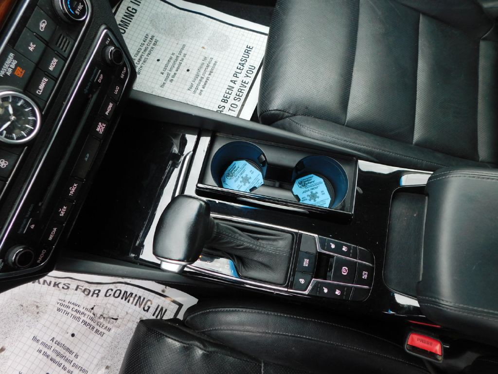 2017 Kia Cadenza Image 35