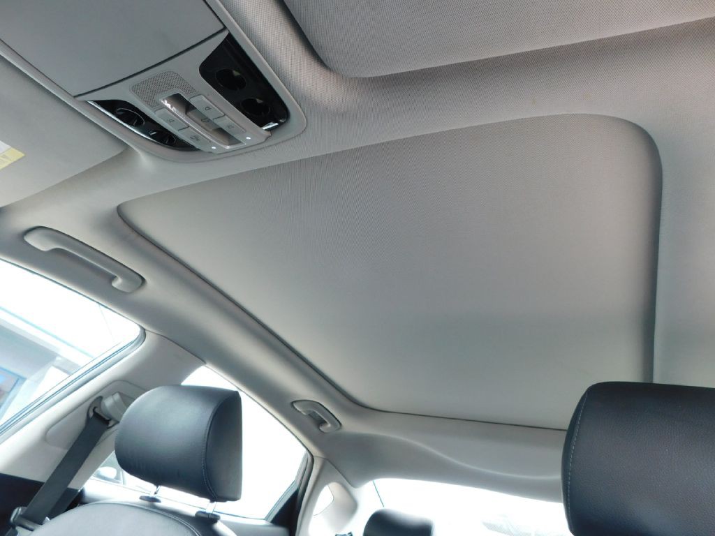 2017 Kia Cadenza Image 39