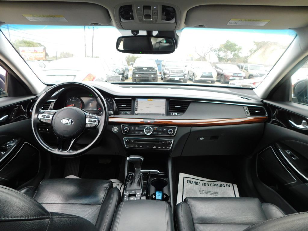 2017 Kia Cadenza Image 41