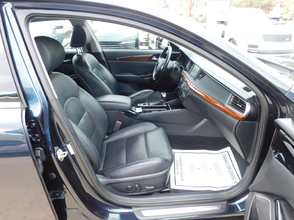 2017 Kia Cadenza Image 45