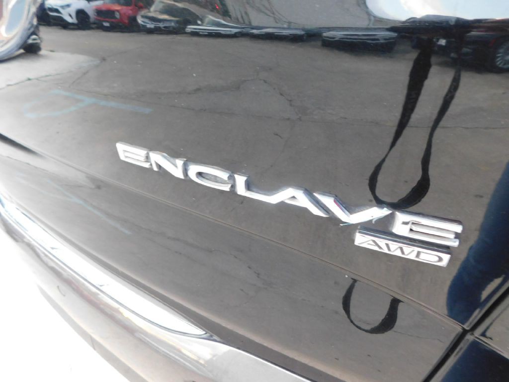 2018 Buick Enclave Image 12