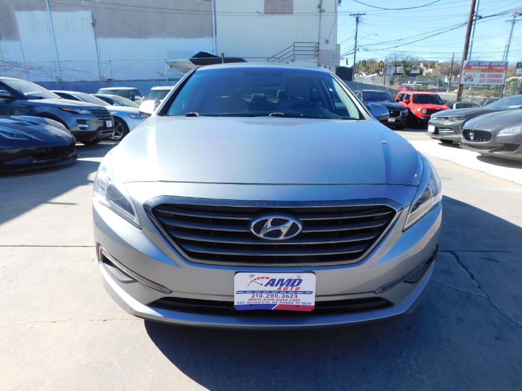 2015 Hyundai Sonata Image 2