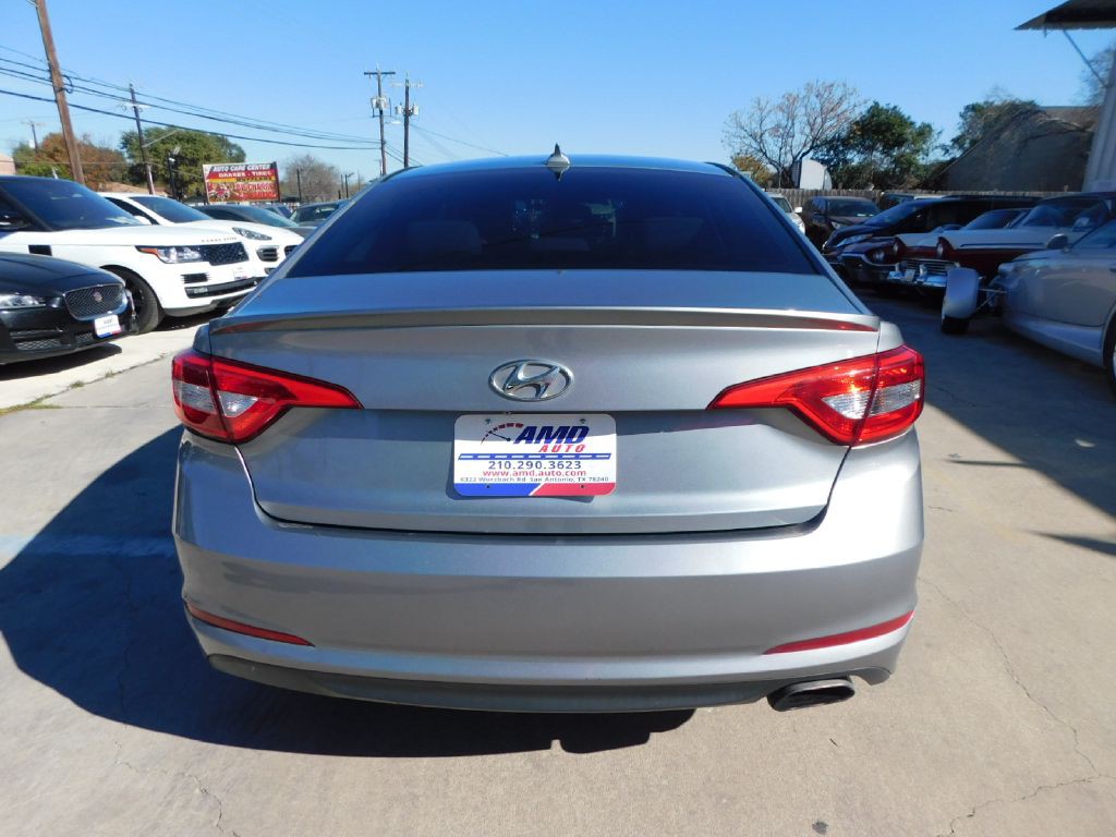2015 Hyundai Sonata Image 6