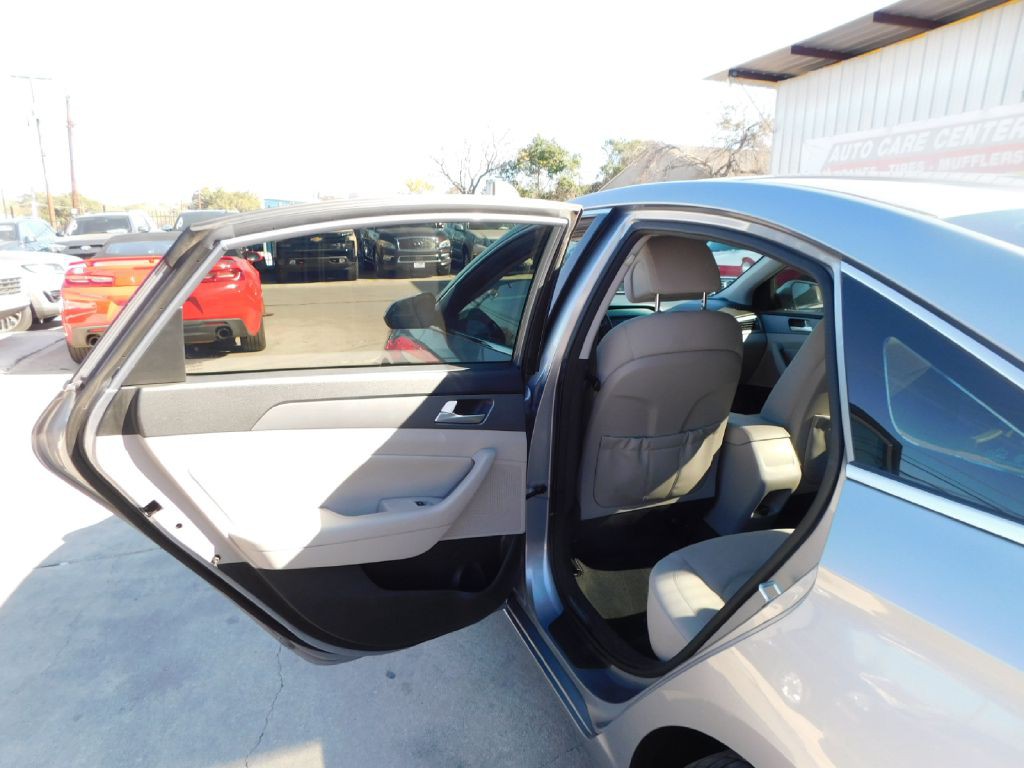 2015 Hyundai Sonata Image 19