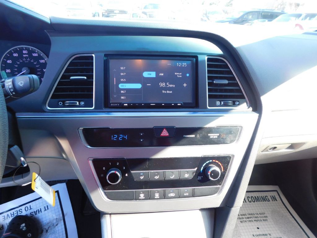 2015 Hyundai Sonata Image 28