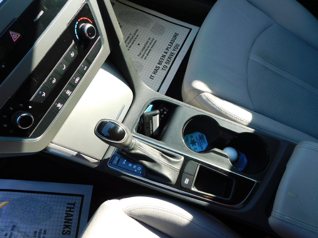 2015 Hyundai Sonata Image 32