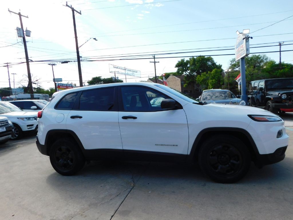2017 Jeep Cherokee Image 4