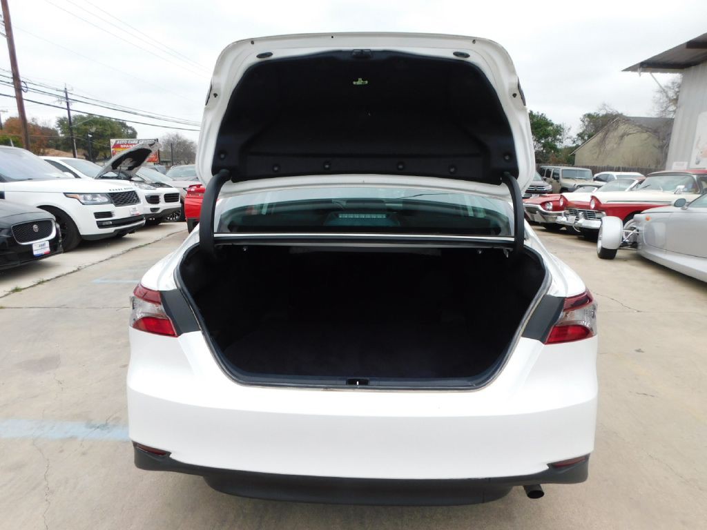 2023 Toyota Camry Image 14