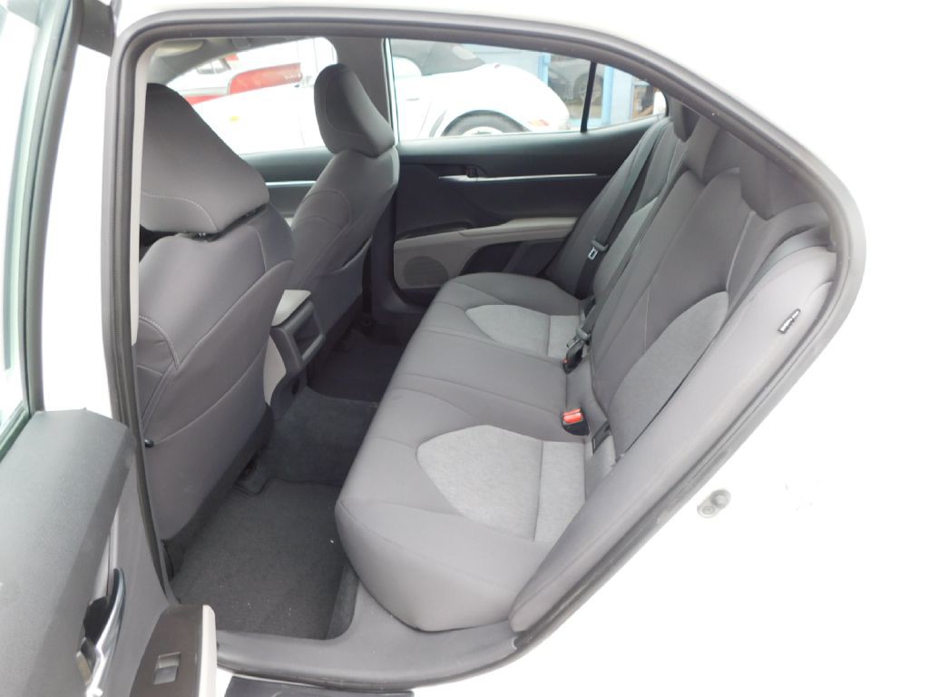 2023 Toyota Camry Image 19