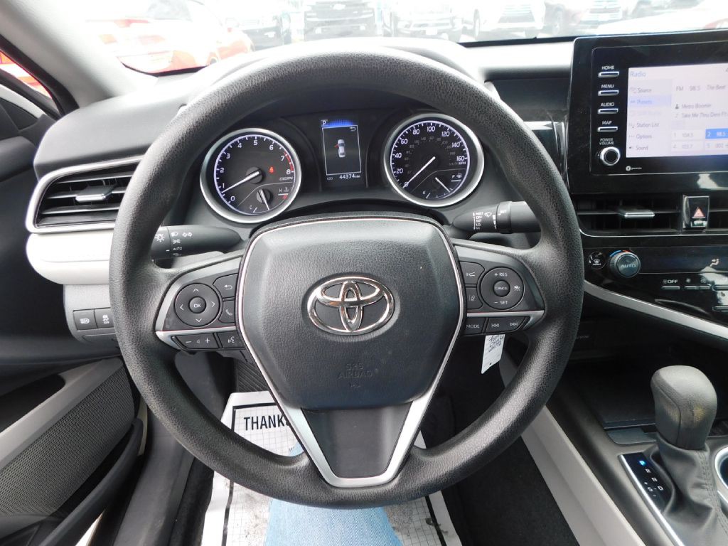 2023 Toyota Camry Image 21