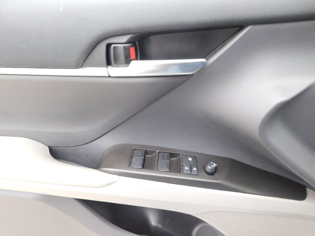 2023 Toyota Camry Image 24