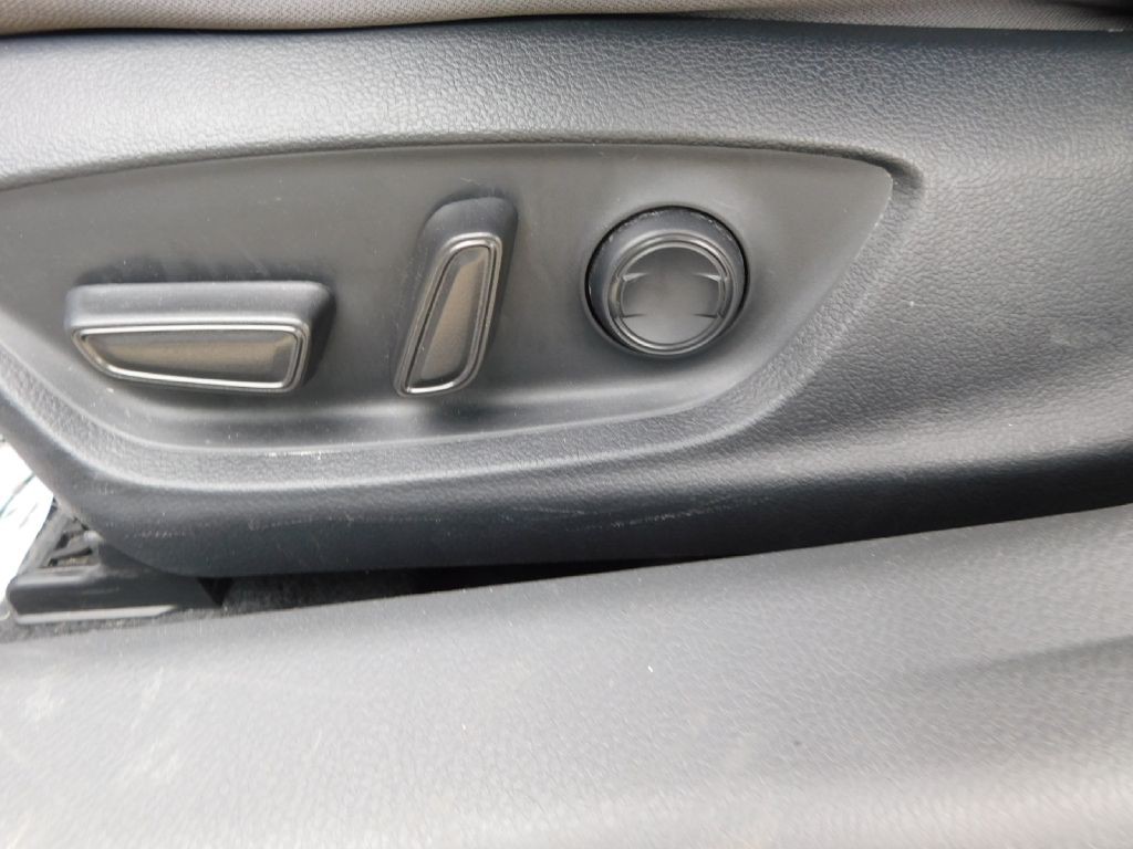 2023 Toyota Camry Image 26