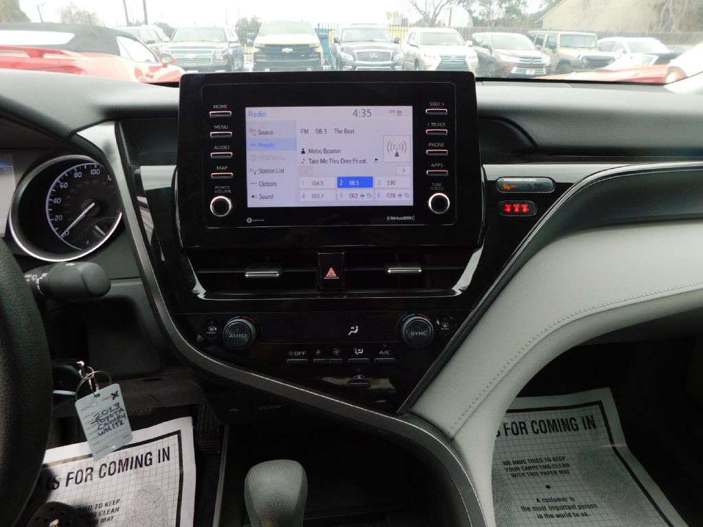 2023 Toyota Camry Image 28