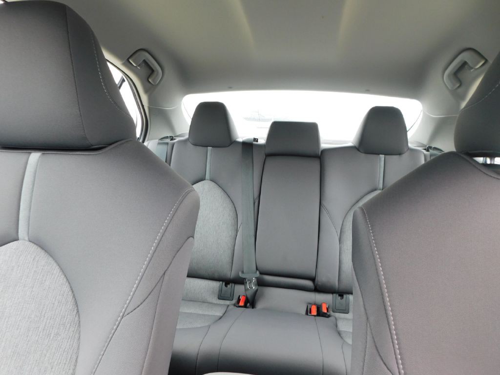 2023 Toyota Camry Image 34