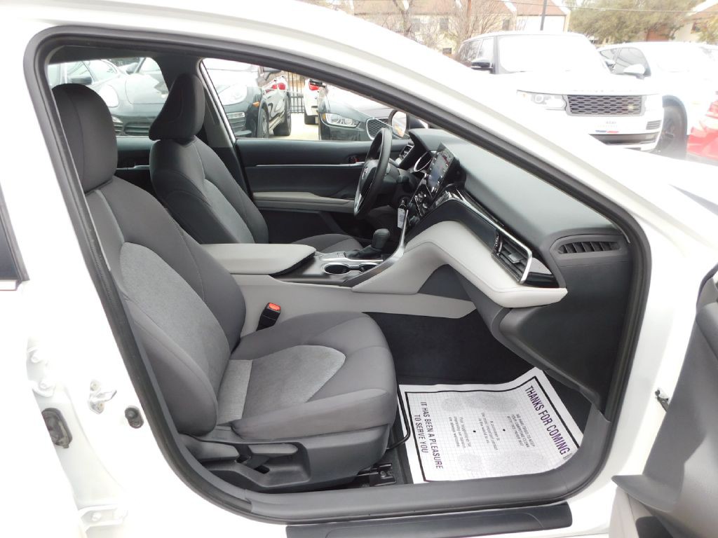 2023 Toyota Camry Image 39