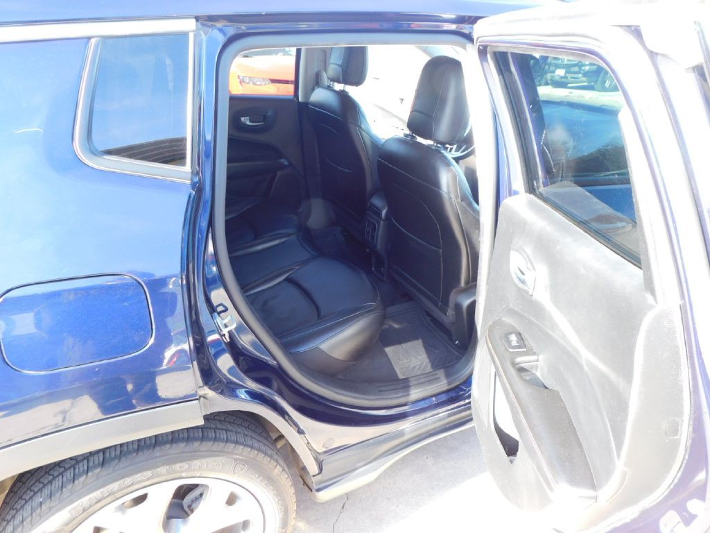 2020 Jeep Compass Image 25