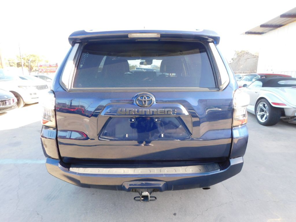 2022 Toyota 4Runner Image 6