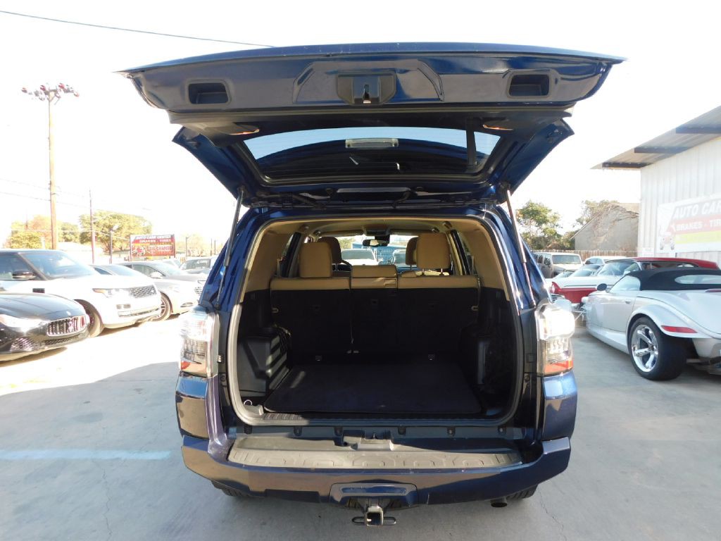 2022 Toyota 4Runner Image 15