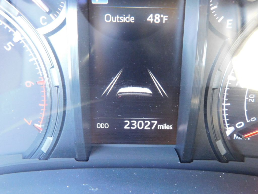 2022 Toyota 4Runner Image 23