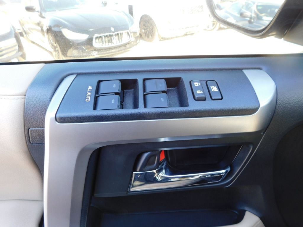 2022 Toyota 4Runner Image 27